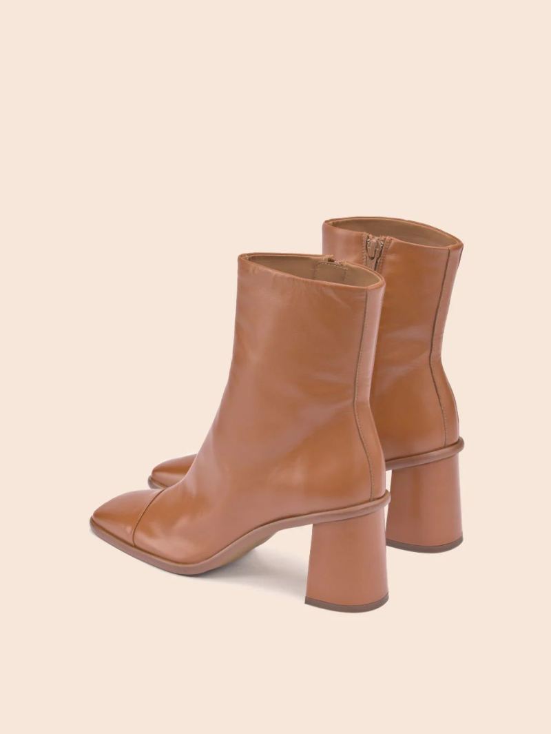 Maguire | Women's Avila Clay Boot Heeled Boot