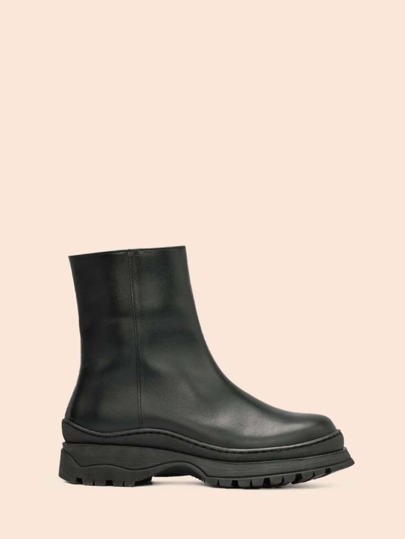 Maguire | Women's Feira Black Winter Boot Last Units