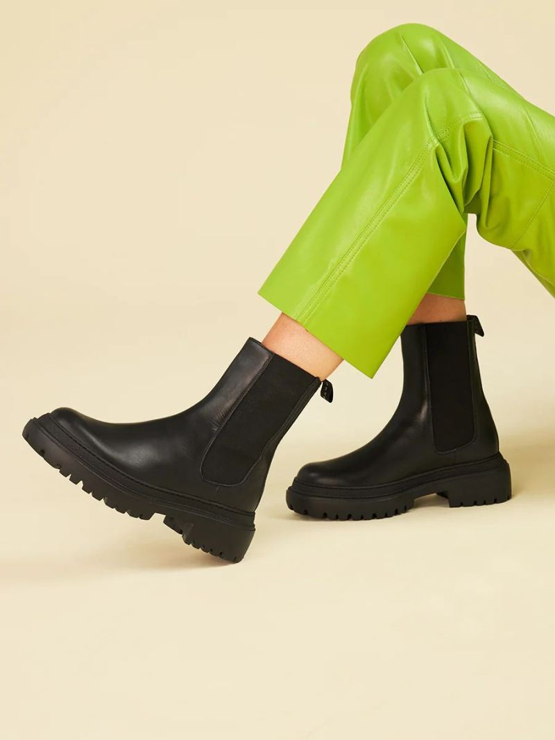 Maguire | Women's Corticella Black Leather Boot Chelsea Boot