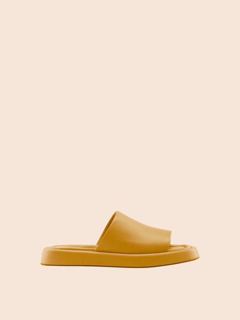 Maguire | Women's Bara Dijon Sandal Last Units - Click Image to Close