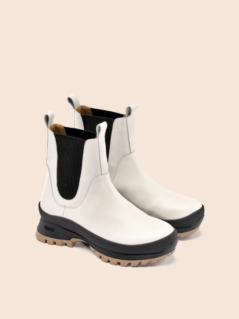 Maguire | Women's Amadora Cream Boot Last Units