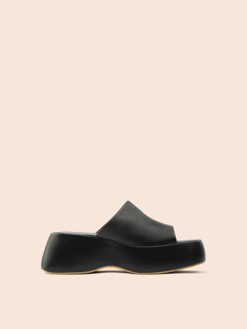 Maguire | Women's Alina Black Sandal Platform sandal