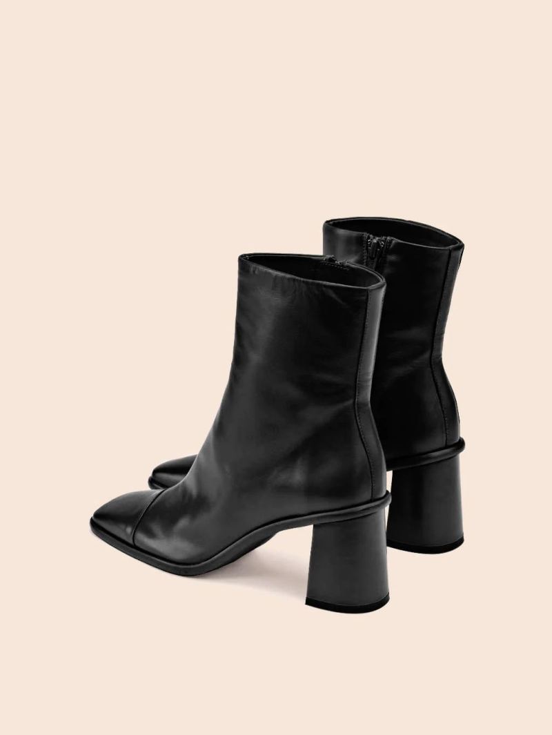 Maguire | Women's Avila Black Boot Heeled Boot