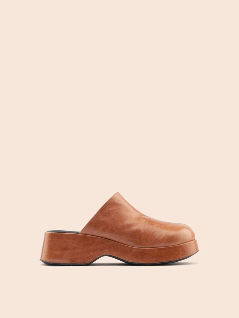 Maguire | Women's Vera Caramel Clog Platform Mule